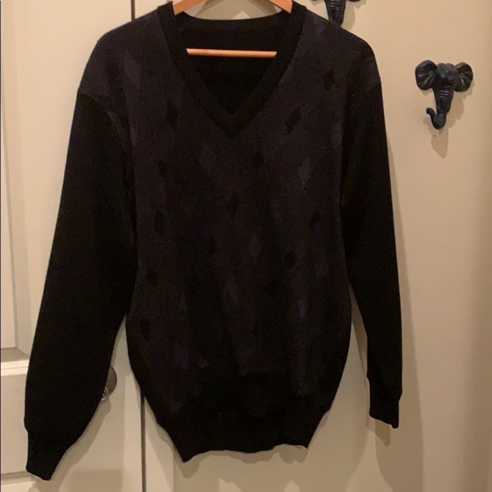 Men’s Wool V-neck Sweater